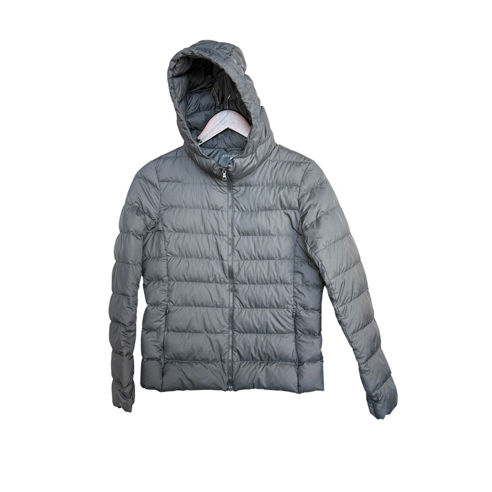 Uniqlo Ultra Light Down Jacket Small Black Hooded Puffer Water Repellent